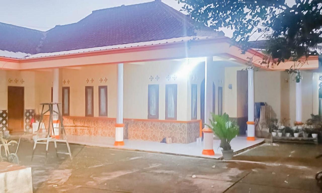 Homestay Bukit Pamoyanan 2 Redpartner Bukanagara Buitenkant foto